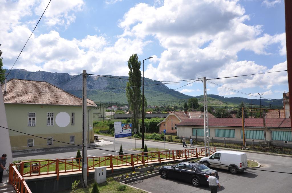 Kalcit Tourist Motel เบลาแพตฟอลวา ภายนอก รูปภาพ